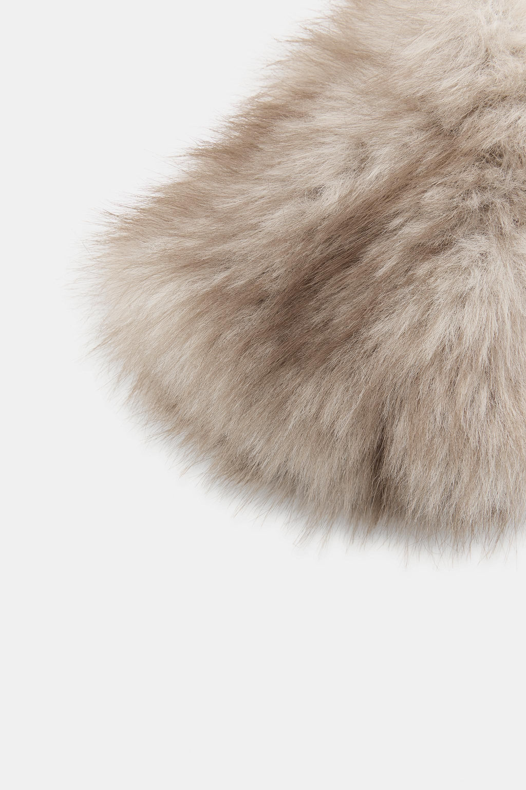 SHORT FAUX FUR MITTENS - Zara фото 5