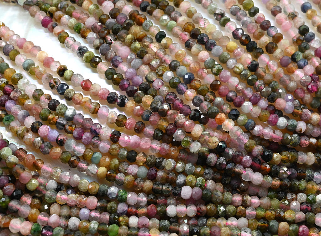 Бусины из турмалина рондель огранка 3*2мм, 38см, 180 бусин Радуга камня