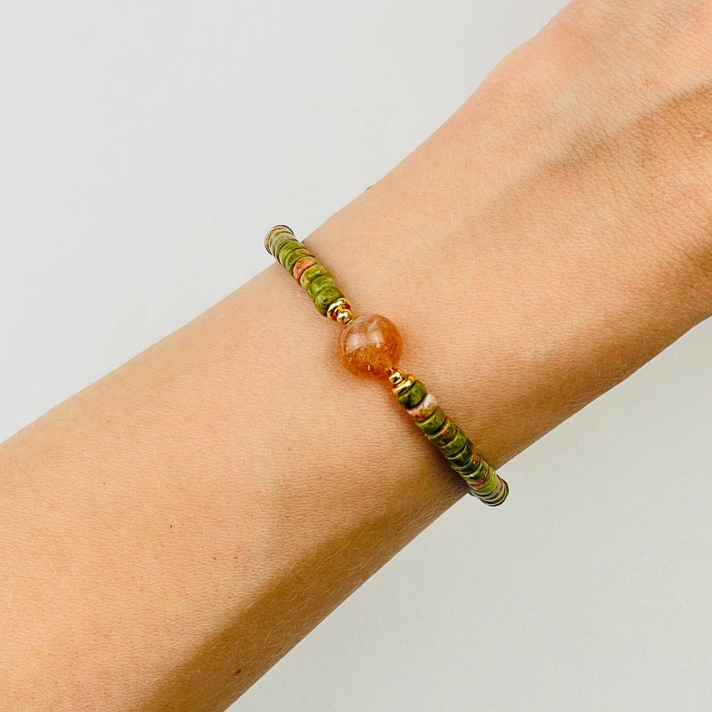 Браслет из Унакита и Солнечного камня 16,5 см +