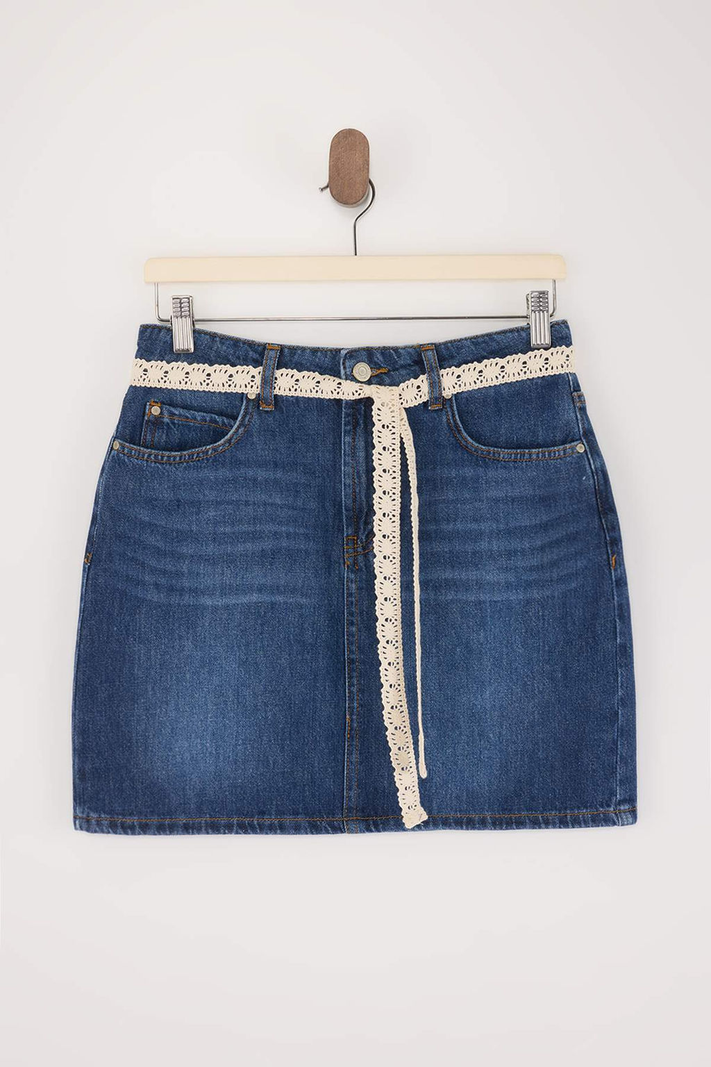 Teen Mavi Orta Bel Dantel Kemerli Mini Denim Etek TWOSS26ET00098 - Trendyolmilla фото 5