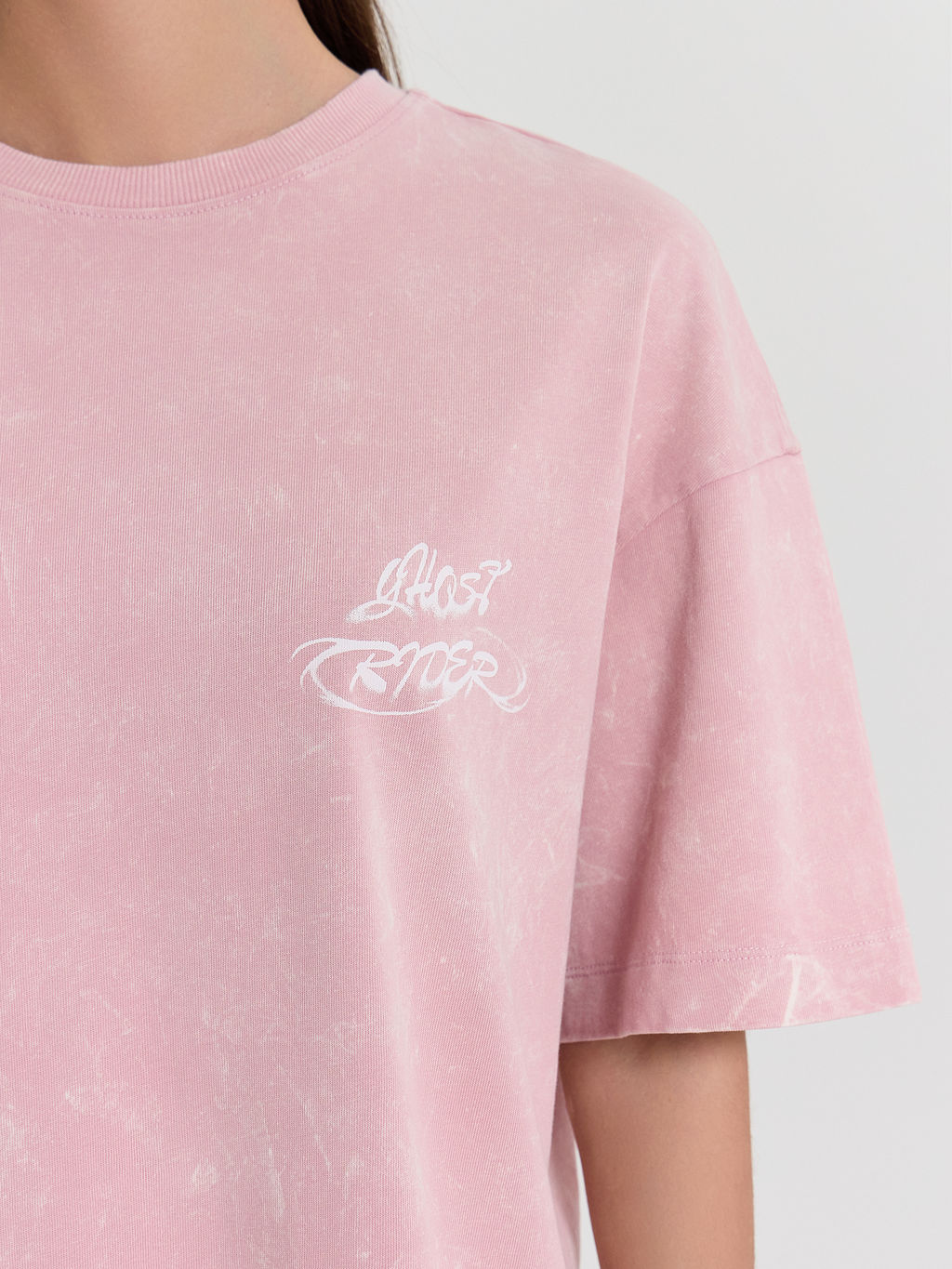 Футболка женская Mark Formelle пыльный розовый с обработкой эйсид из хлопка  фото 5