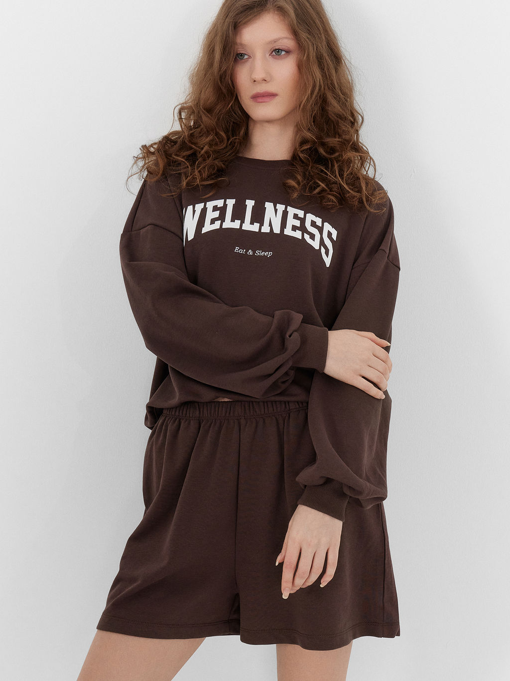 КОМПЛЕКТ ЖЕНСКИЙ (ДЖЕМПЕР, ШОРТЫ)