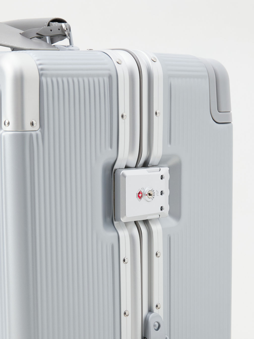 Чемодан MAISON DAVID Артикул 4212943, светло-серый  фото 4