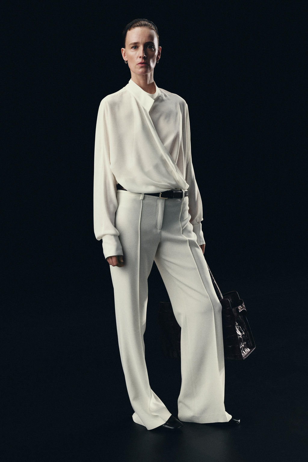 BLUSA CRUZADA FLUIDA ZW COLLECTION / Crudo - Zara фото 4