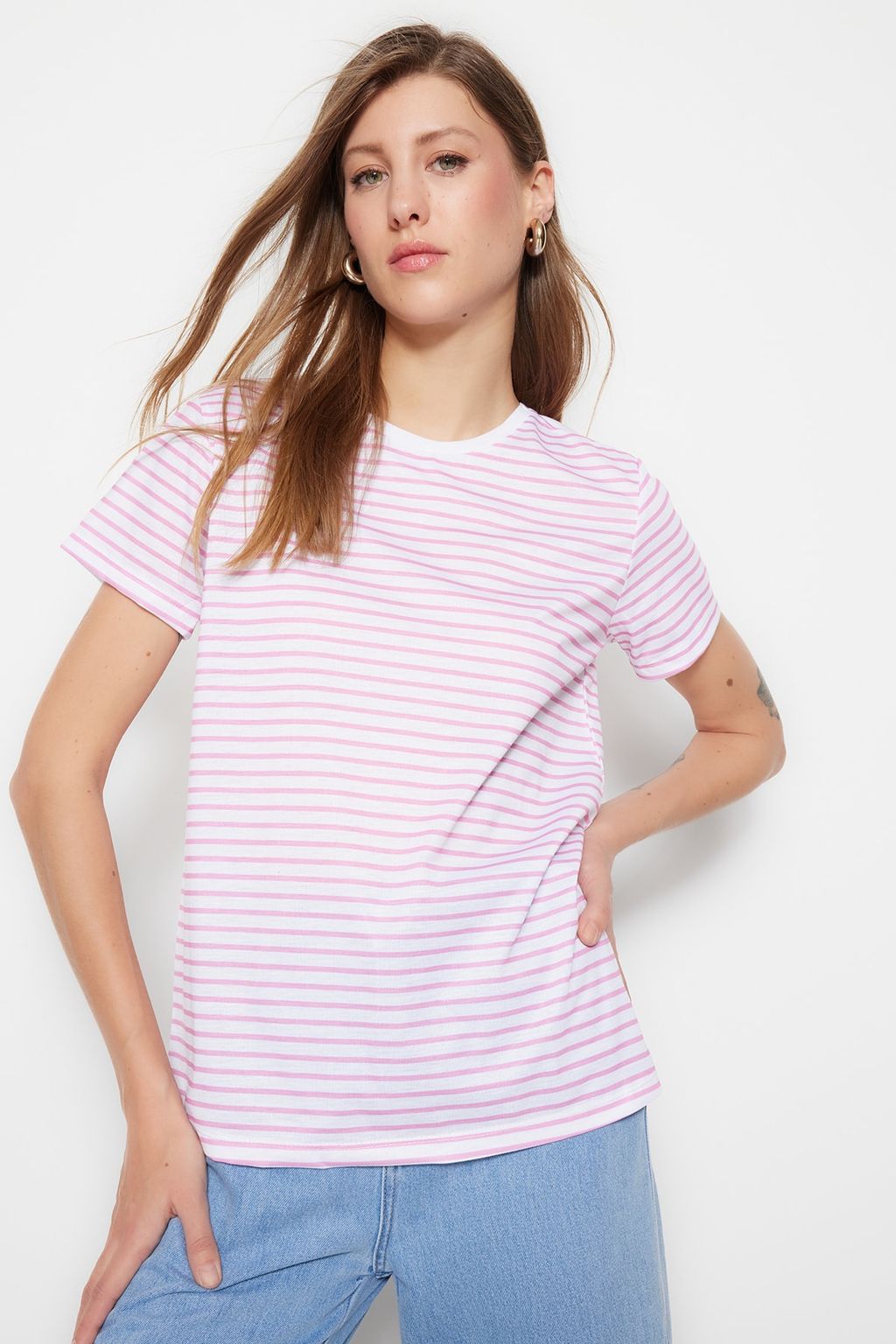 TRENDYOLMILLA Kahverengi-Bej-Haki Cizgili 3lu Paket Basic Bisiklet Yaka Orme T-Shirt TWOSS20TS0146 фото 32