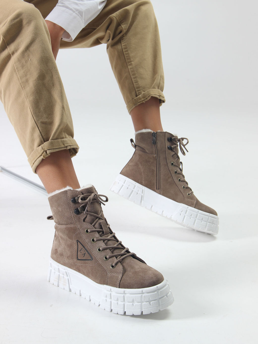 Ботинки 216.212131w. коричневый капучино замша/Шерсть