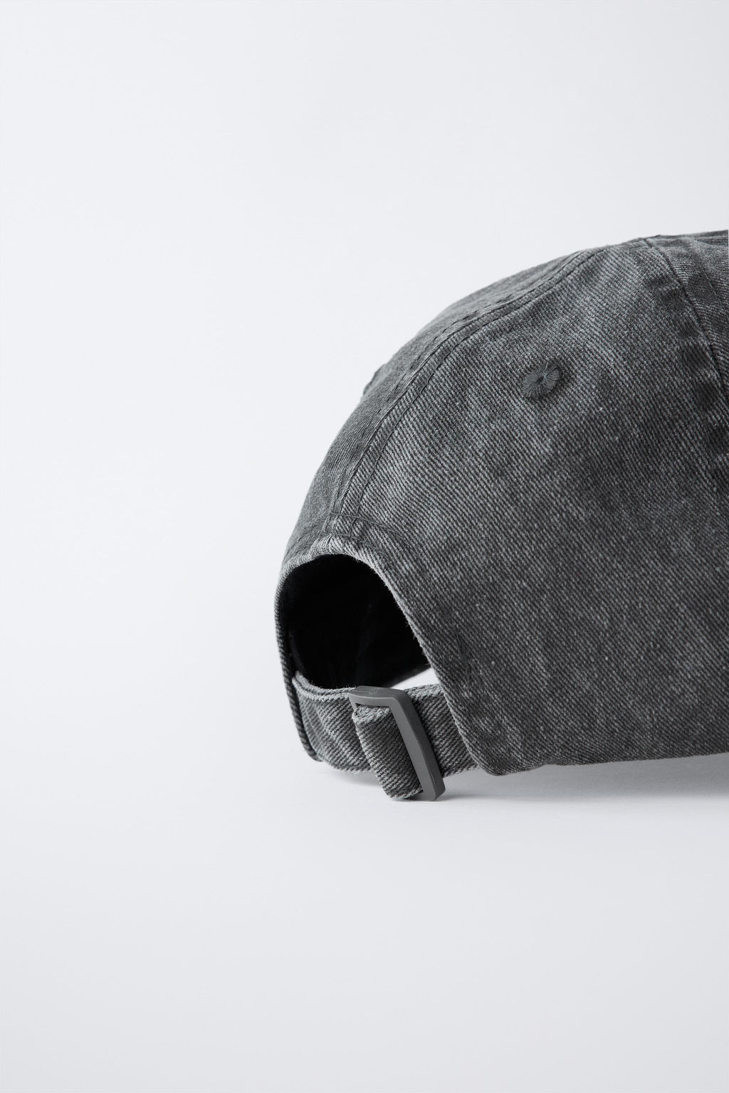 GORRA EFECTO LAVADO KPOP DEMON HUNTERS NETFLIX  / Gris antracita - Zara фото 3
