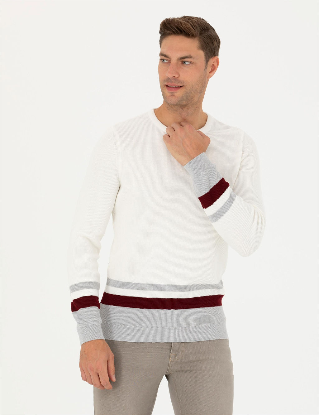 Ekru Slim Fit Bisiklet Yaka Triko Kazak