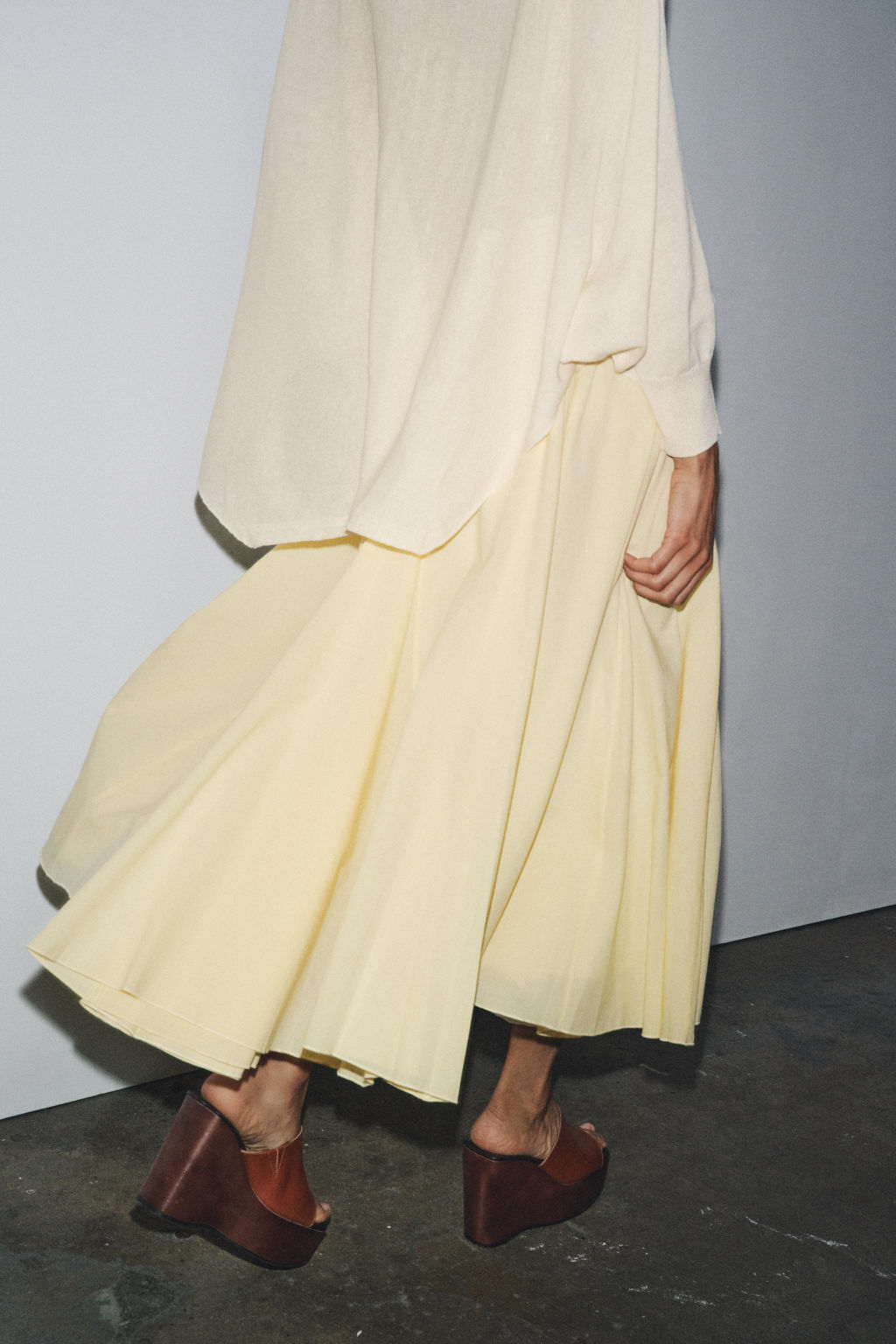 ZW COLLECTION FLARED MIDI SKIRT - Zara фото 3