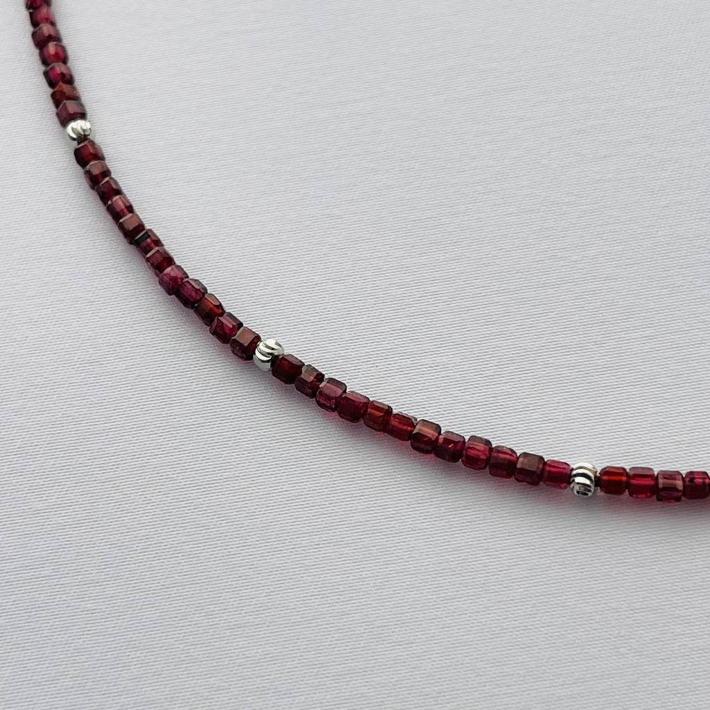 Бусы-Чокер из Граната с Жемчугом 42 см +