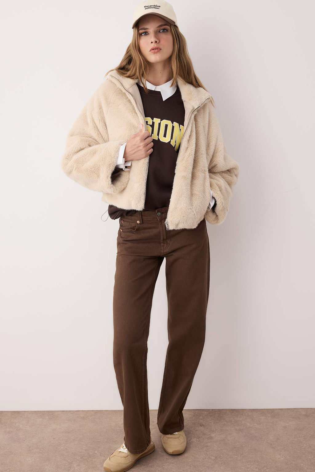 Ekru Oversize Kal?p Kollar? Genis Kurk Mont TWOAW26MO00022