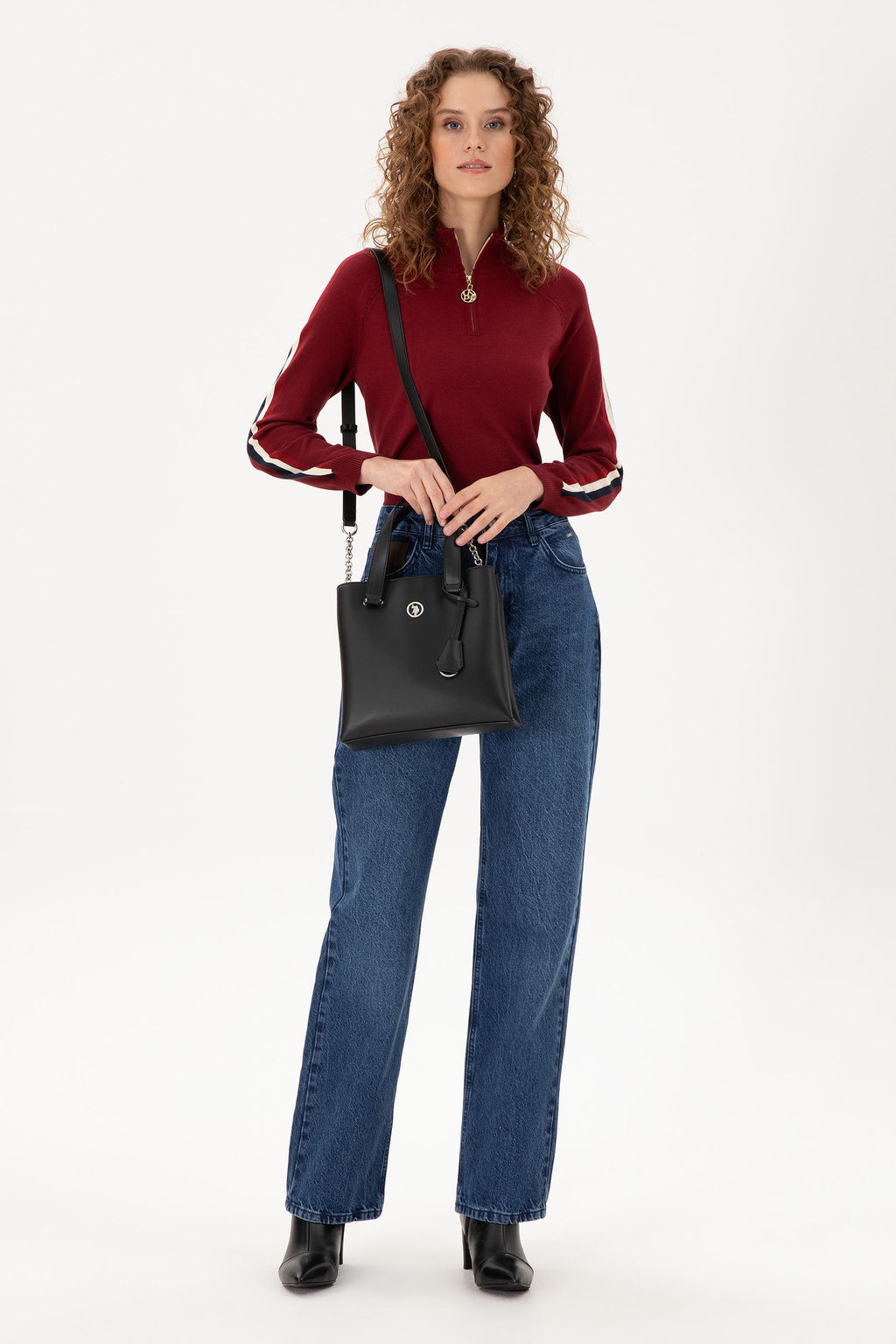 Женская черная сумка через плечо Неожиданная скидка в корзине