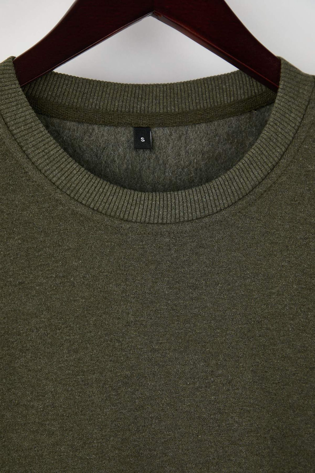 Siyah Regular/Normal Kesim Bisiklet Yaka Kal?n/Ici Sardonlu Sweatshirt TMNAW26SW00018 - Trendyolmilla фото 10