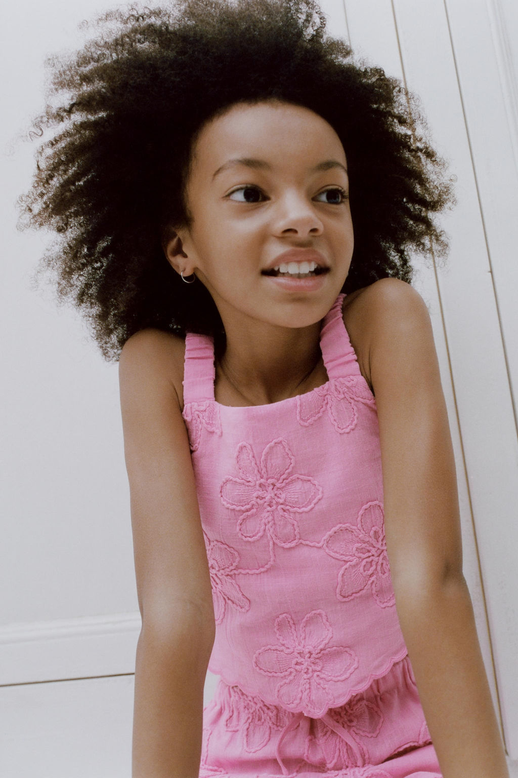 TOP FLORES BORDADAS / Rosa medio - Zara фото 2