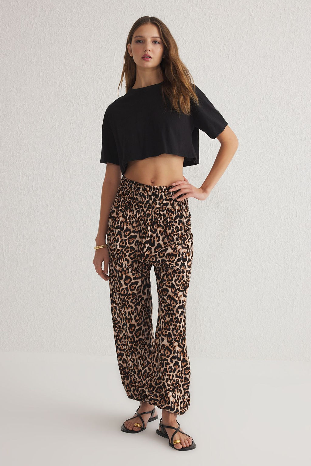 Cok Renkli Leopar Desenli Pacalar? Lastikli Salvar Form Dokuma Pantolon TWOSS25PL00063