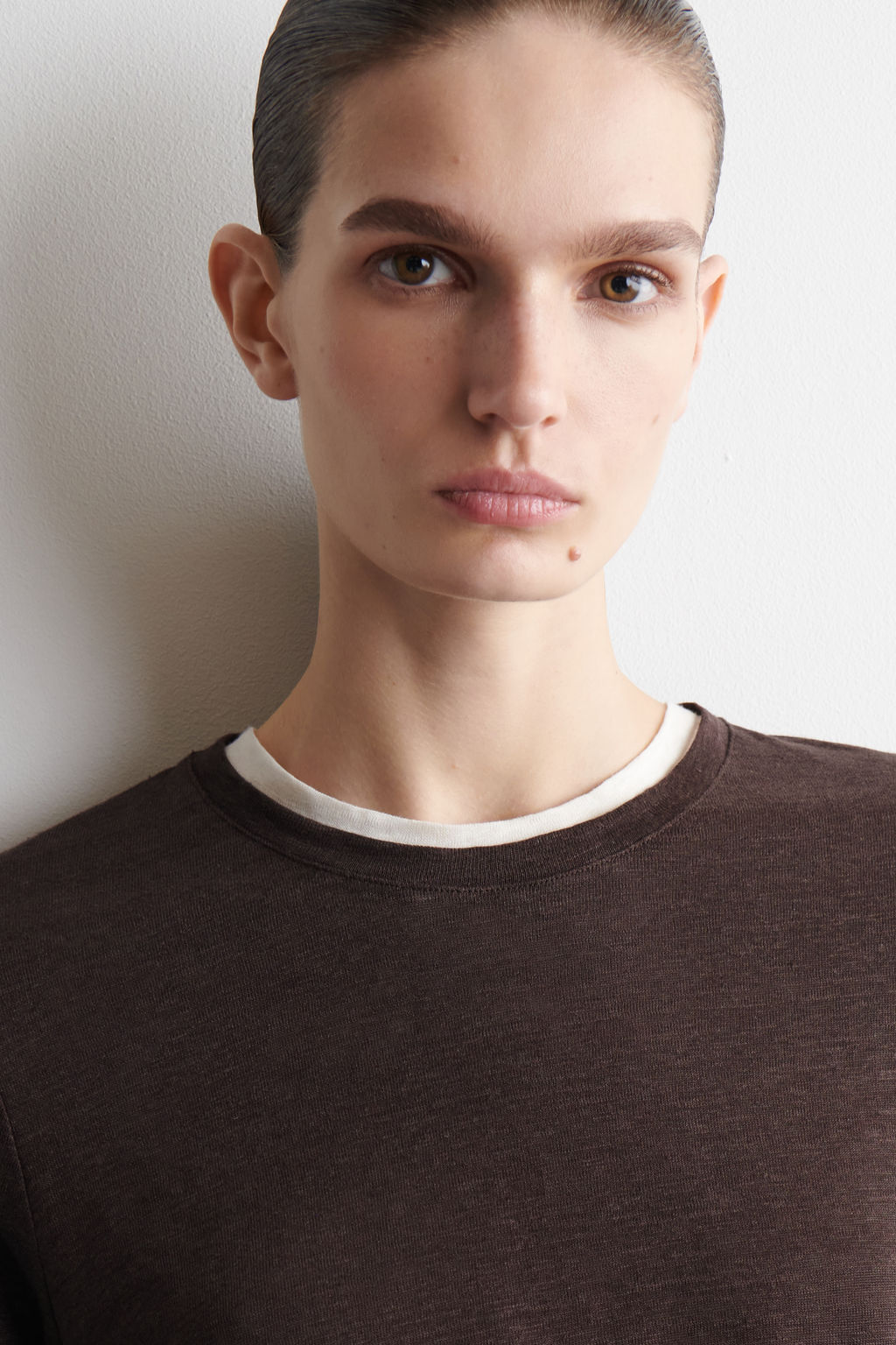 CAMISETA DE LINO CON CUELLO REDONDO - H&m фото 8