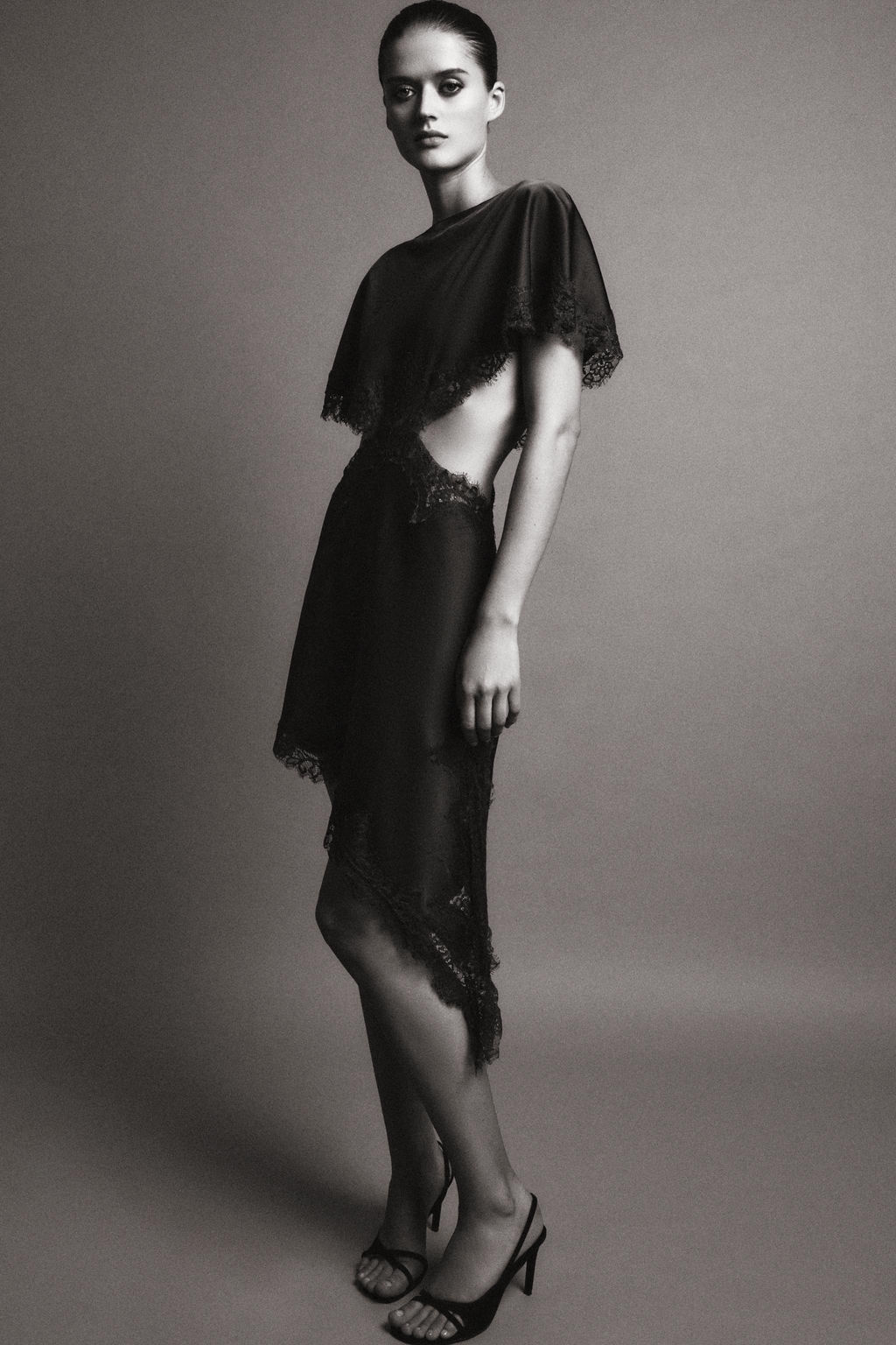 ZW COLLECTION CUT-OUT LACE DRESS - Zara фото 4