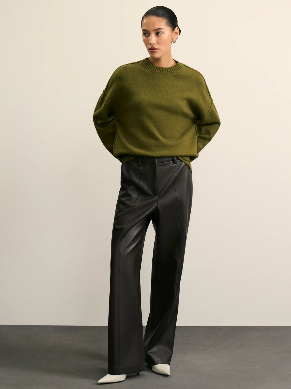 Джемпер с декоративной нашивкой / Zarina  фото 2