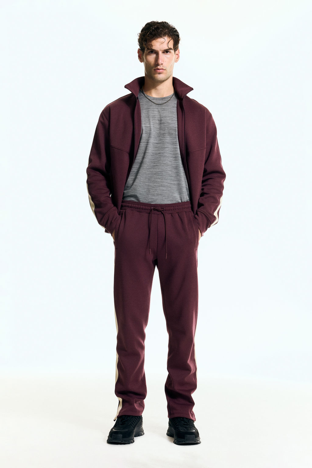 Pantal?n de ch?ndal con DryMove Regular Fit - H&m фото 5