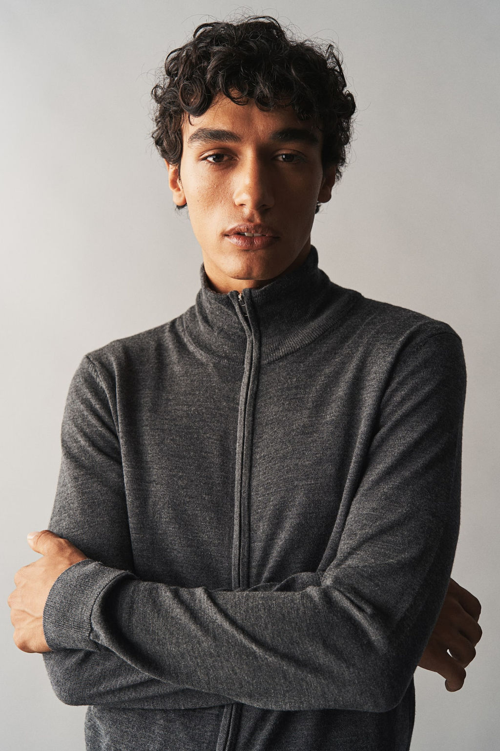 Cardigan de lana merino con cremallera Slim Fit - H&m фото 3