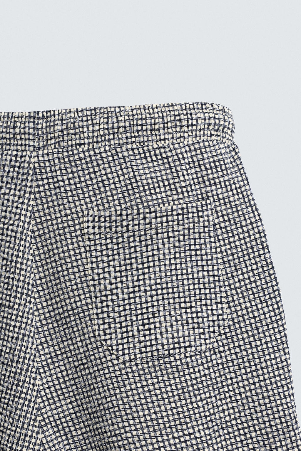 BERMUDA REGULAR FIT ESTRUCTURA SEERSUCKER / Crudo / Marino