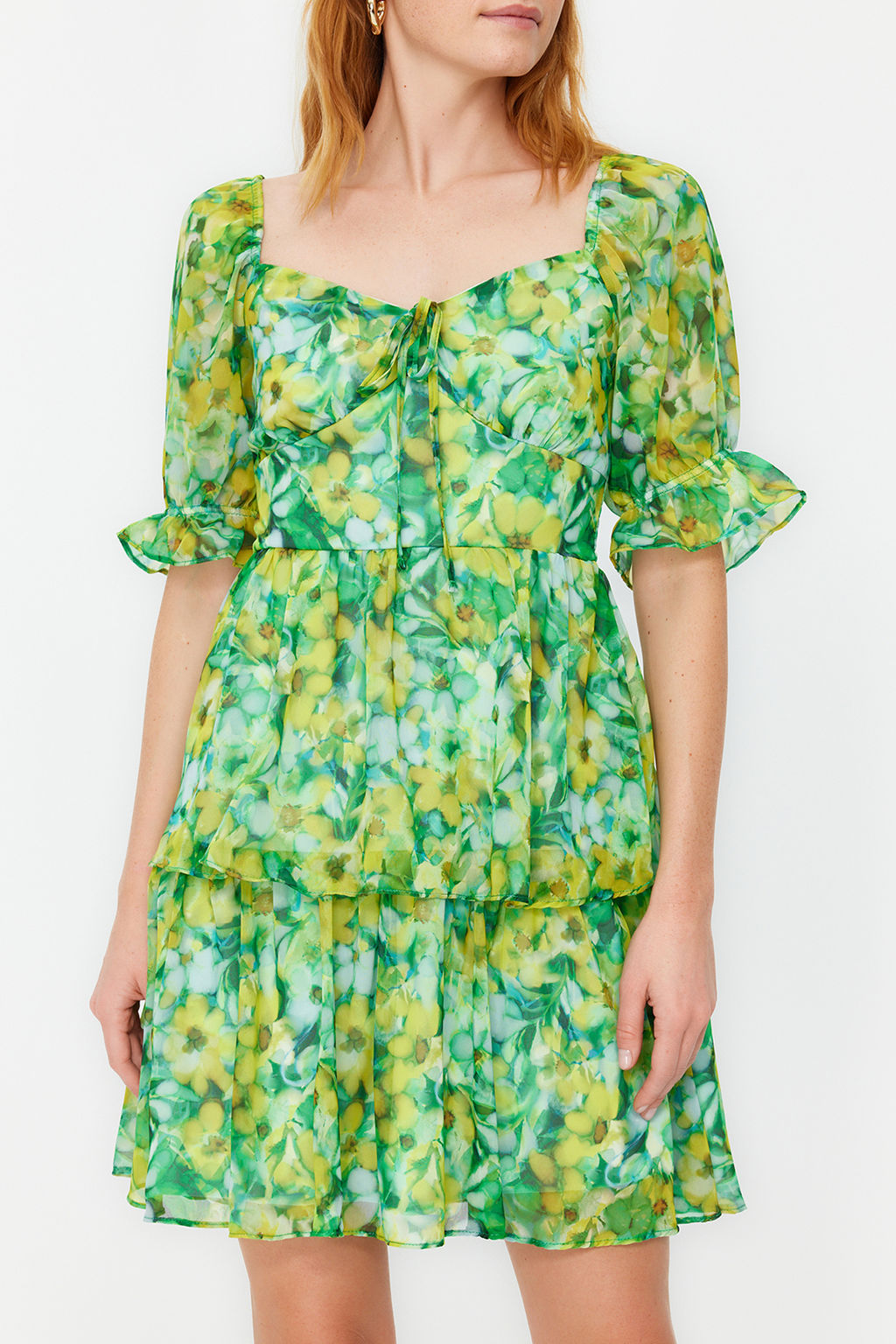 Yesil Cicekli Etegi Volanl? Skater/Belden Ac?lan Sifon Mini Astarl? Dokuma Elbise TWOSS22EL2772