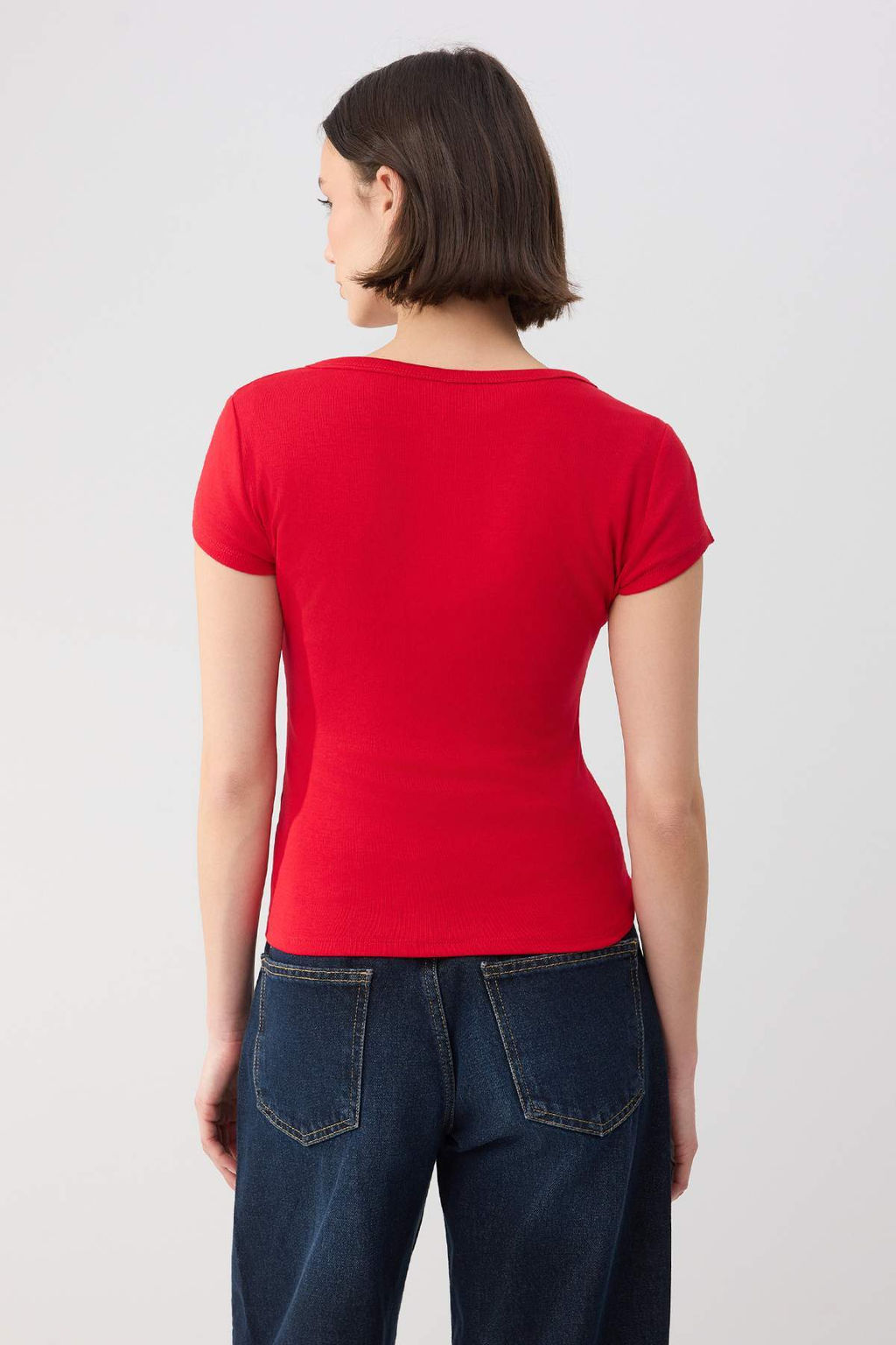 Wardrobe Essentials-K?rm?z? Fitted/Vucuda Oturan Havuz Yaka Yumusak Orme Bluz TWOSS26BZ00362