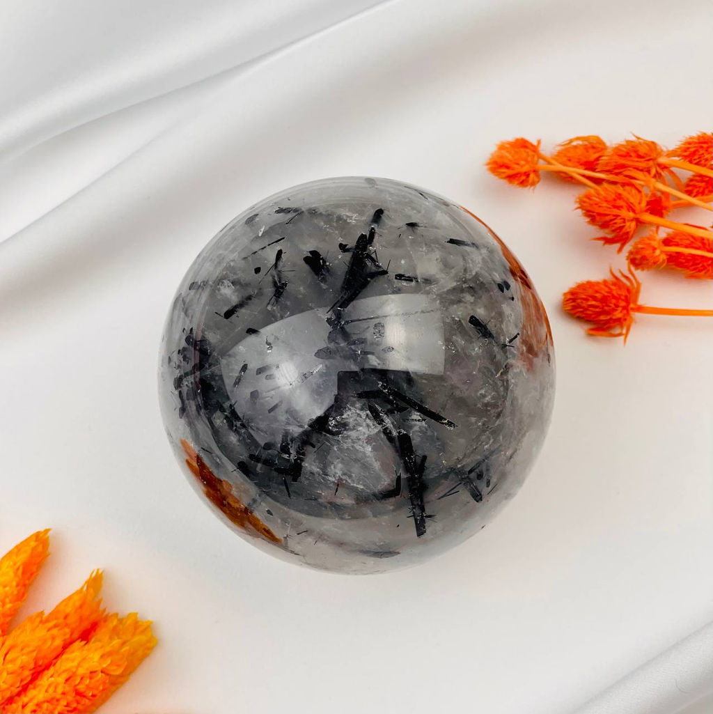 Радуга Самоцветов Шар из Кварца с включением Турмалина фото 3