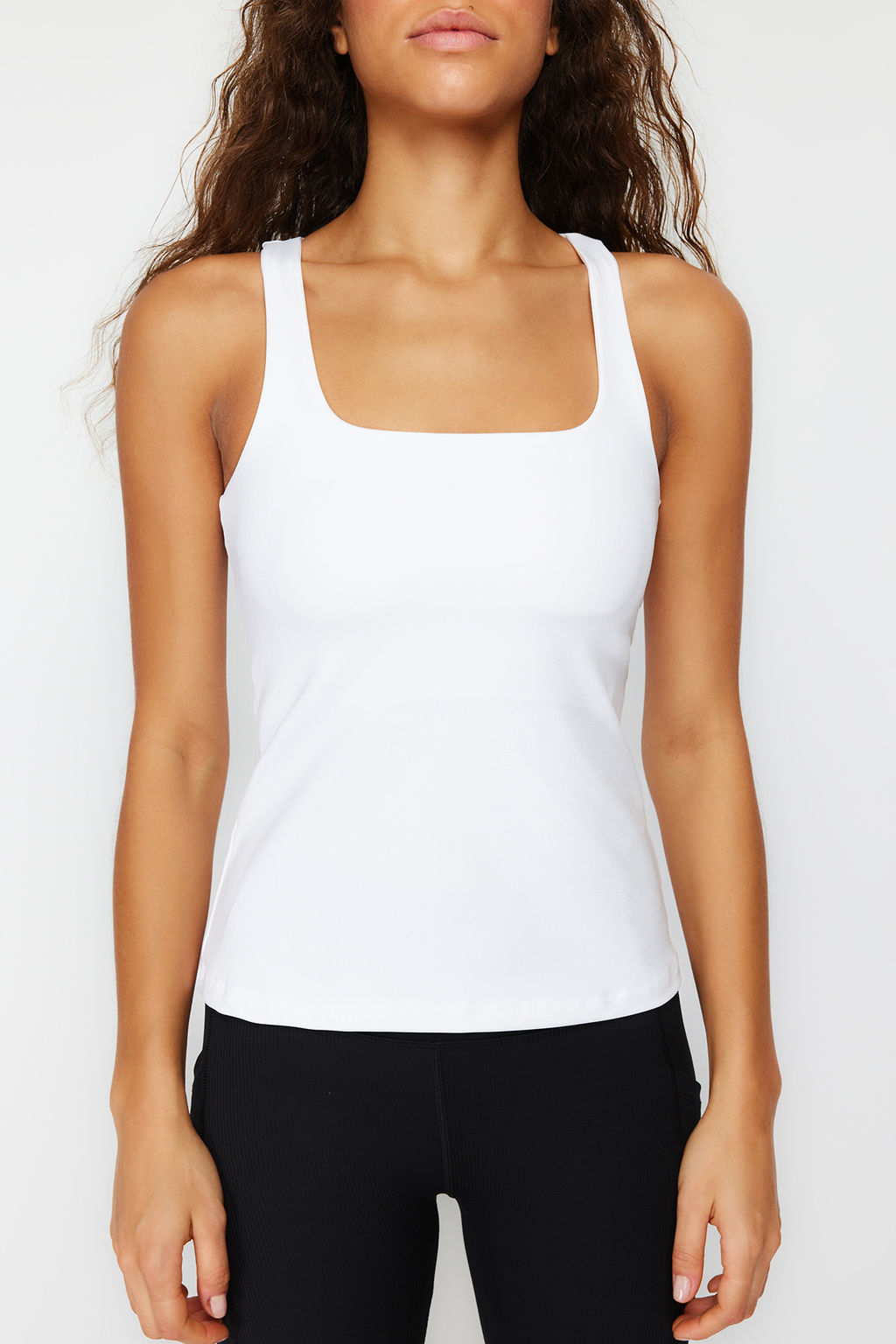 Trendyolmilla Beyaz Toparlay?c? 2 Katl? Ici Pedli Spor Sutyenli Kare Yaka Orme Spor Ust/Bluz THMSS24BZ00002  фото 5