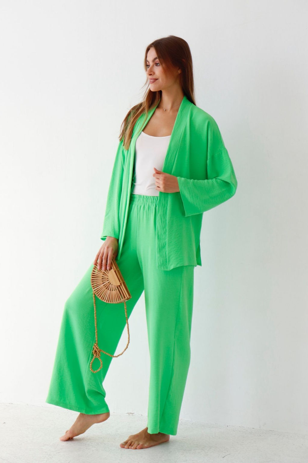 9359 Костюм из кимоно и брюк-палаццо салатовый - Martichelli фото 7