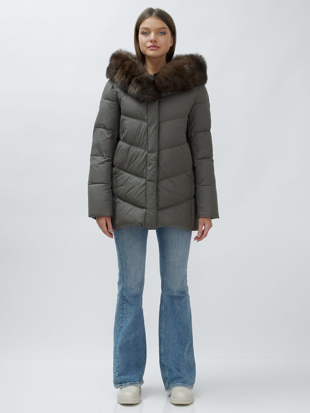 с МЕХОМ ПЕСЕЦ ПРЕМИУМ класса Полупальто зимние темно-серого цвета - Mtforce фото 9