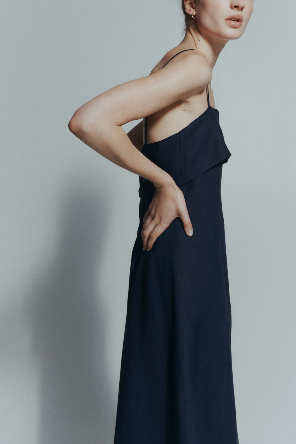 Vestido en mezcla de lino con tirantes espagueti - H&m фото 7