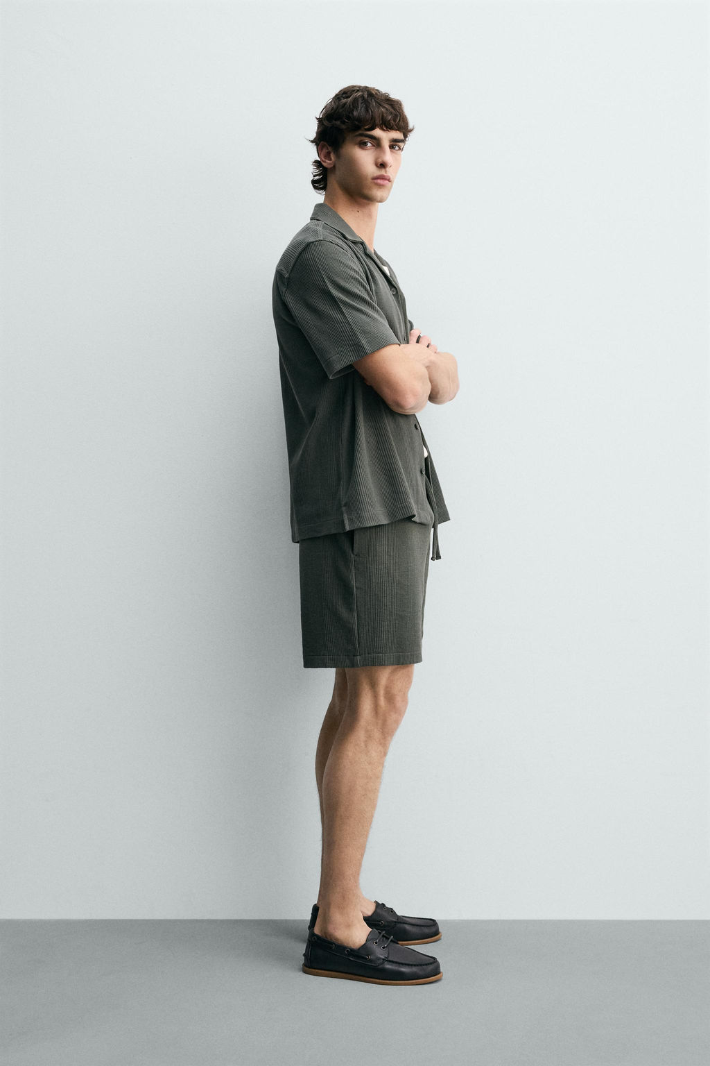 BERMUDA RELAXED FIT ESTRUCTURA / Khaki