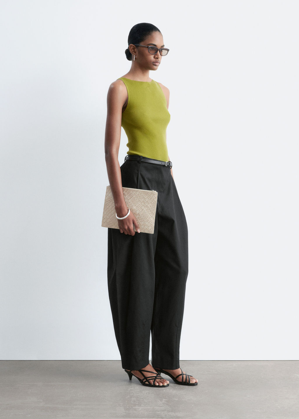 Pantalones de perneras de barril - H&m фото 4