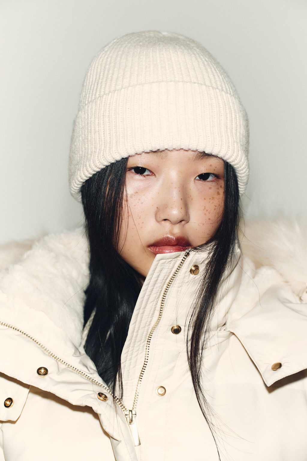 WATER-REPELLENT WINDPROOF HOODED DOWN PUFFER JACKET