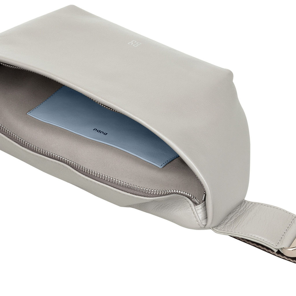 Итальянская кожаная поясная сумка DuDu серии Tenerife | жемчужный серый - Dudubags фото 4