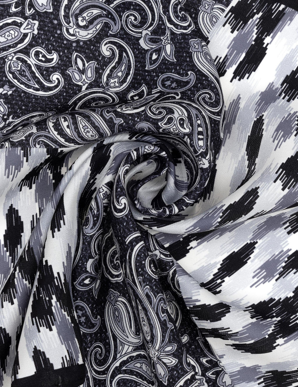 Черный шелковый платок - Cacharel фото 3