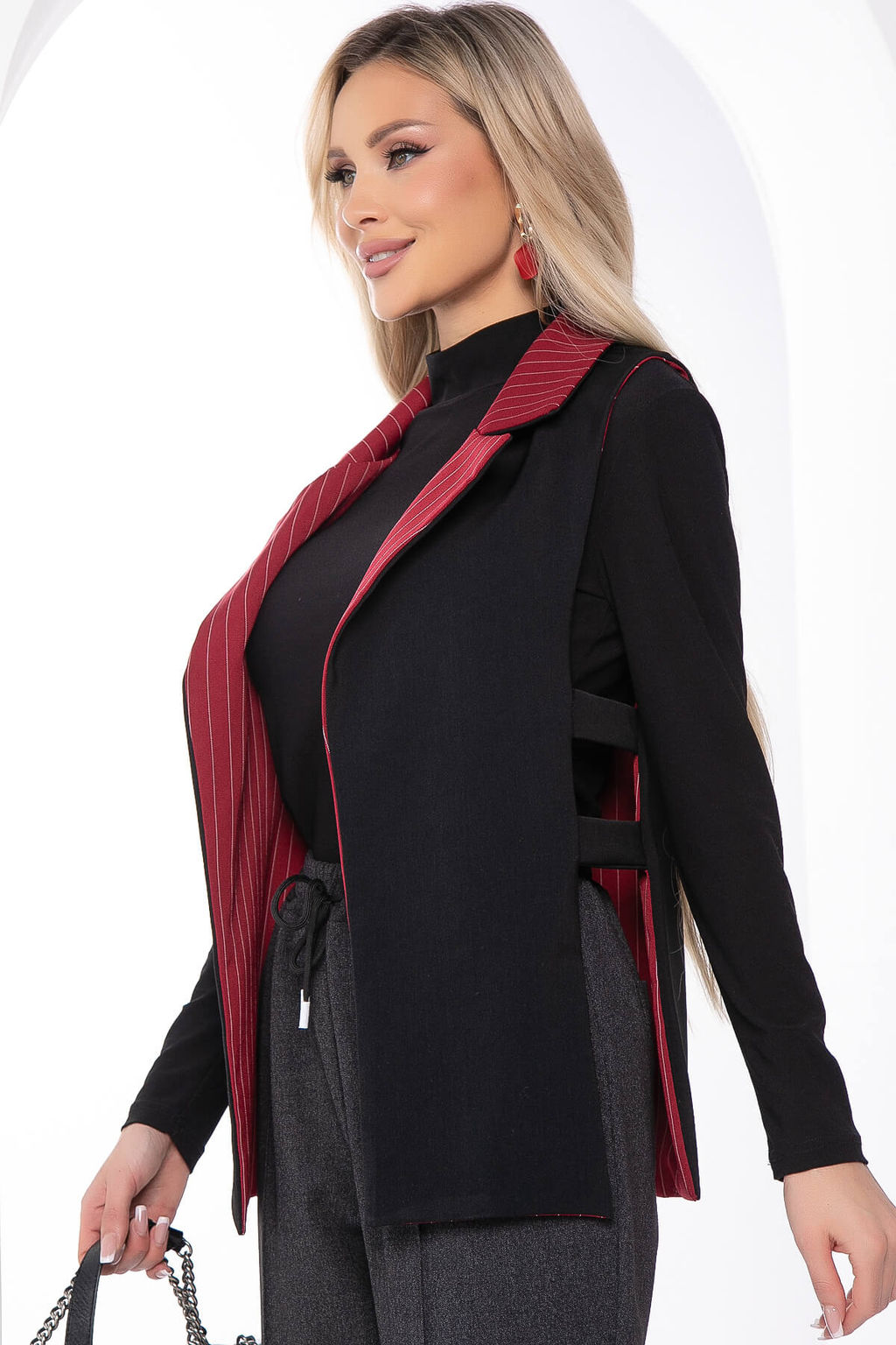 Жилет Эффектное появление (блэк/бордо) Б8196 - Lt collection фото 3