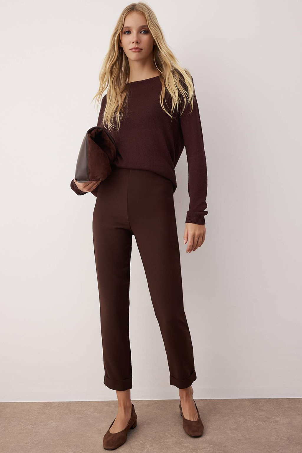 Koyu Kahverengi Havuc Basic Tayt Pantolon TWOAW26PL00046