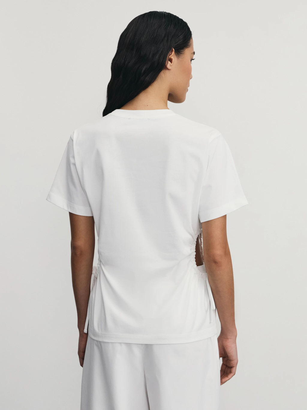 Футболка из хлопка с вырезами по бокам / Zarina  фото 6