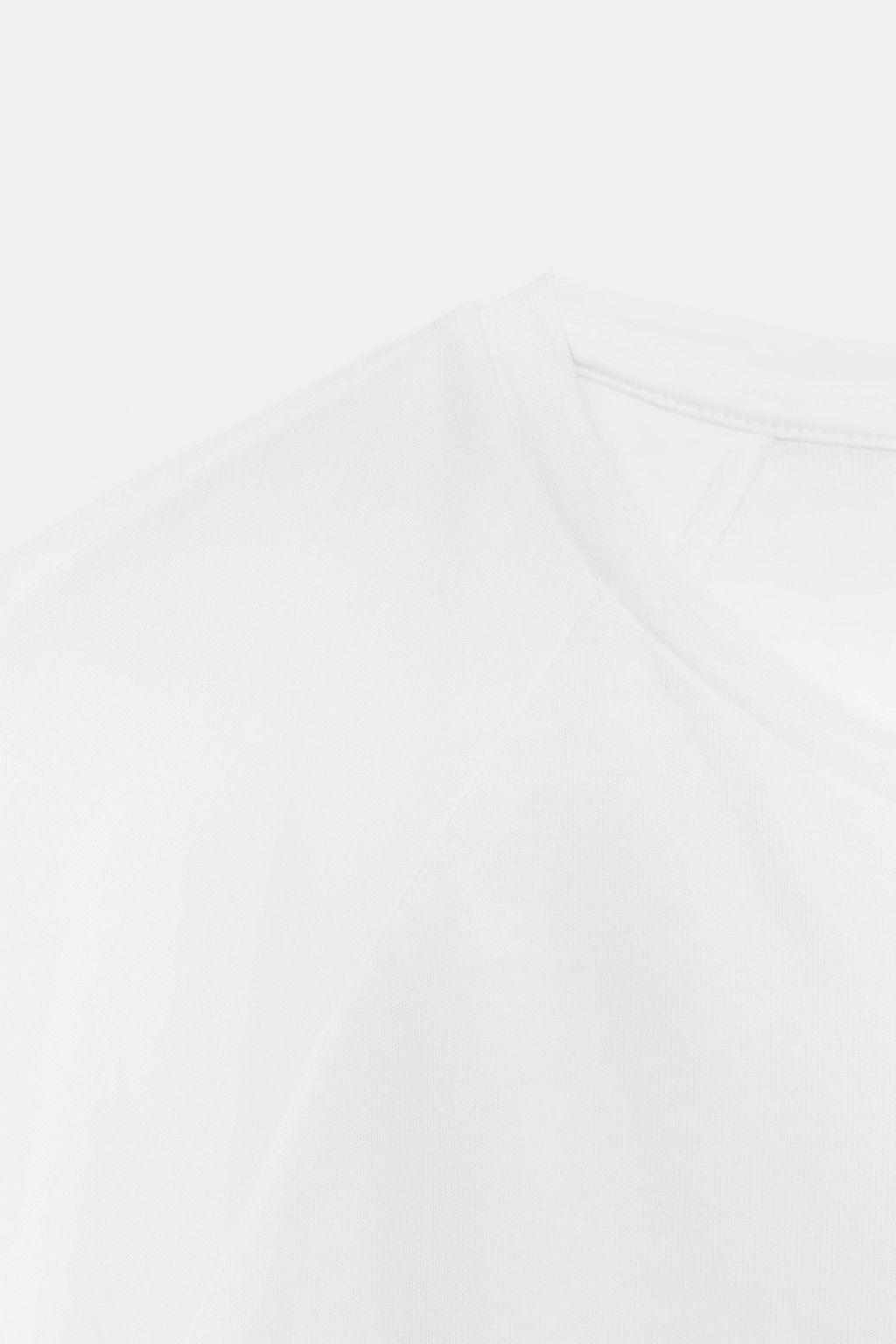 CAMISETA COMBINADA MANGA ABULLONADA / Blanco