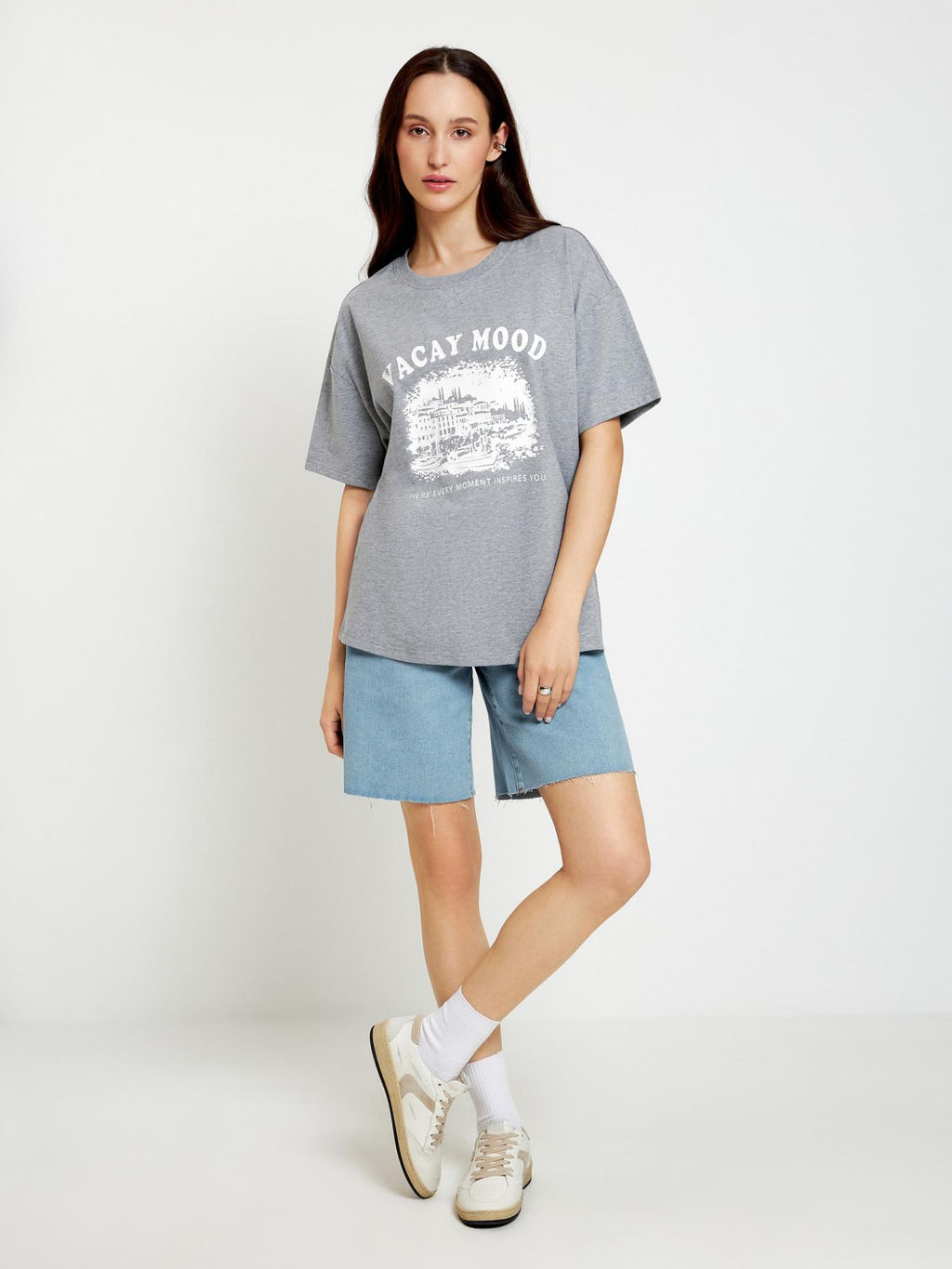 10200510070 Футболка жен. Pathos серый меланж