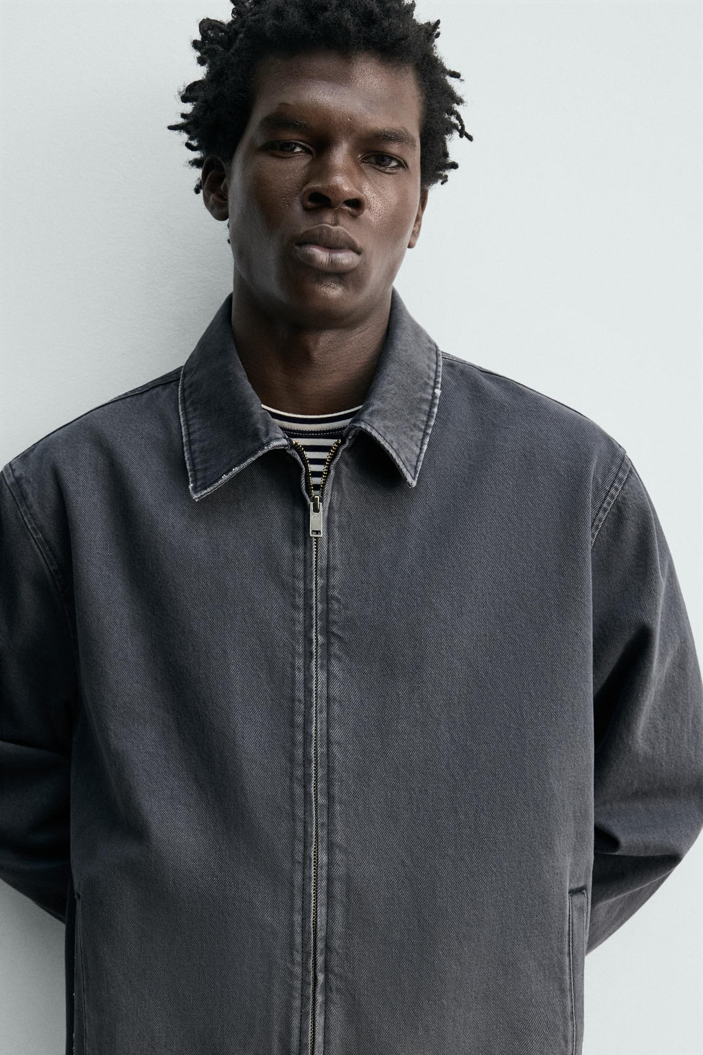 CAZADORA DENIM REGULAR FIT CREMALLERA / ?ndigo oscuro - Zara фото 6