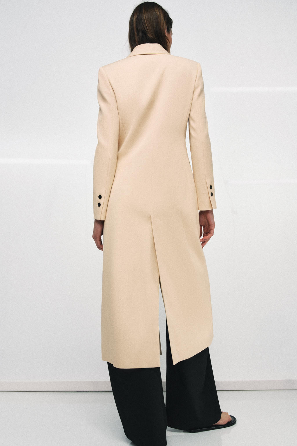 ABRIGO FLUIDO CRUZADO ZW COLLECTION / Beige - Zara фото 5