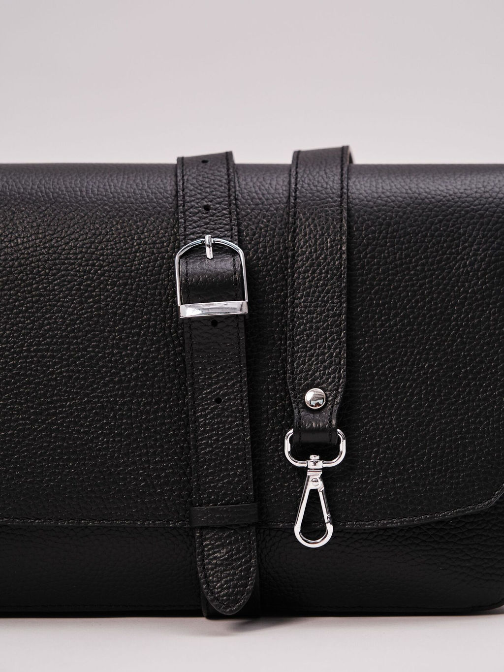 Сумка кожаная Deboro 30512 черная