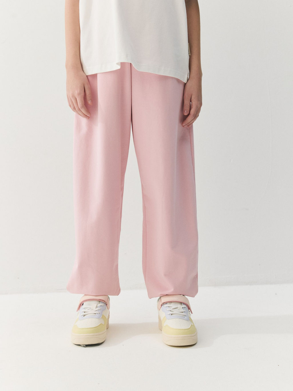 Джоггеры оверсайз облегченные Баблгам 7+ - Bungly фото 5