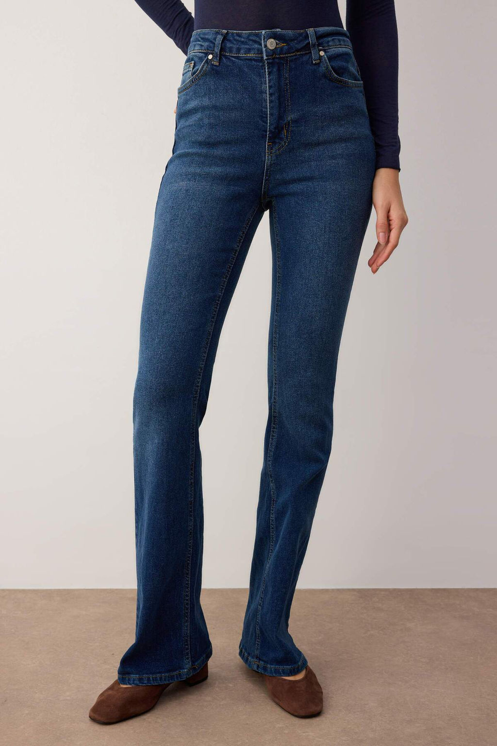 TRENDYOLMILLA Siyah More Sustainable Yuksek Bel Flare Jeans TWOSS23JE00063  фото 43