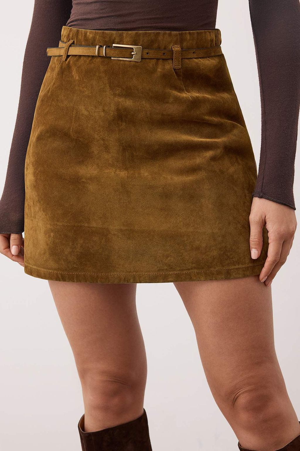 Camel Suet Gorunumlu Kemer Detayl? Mini Denim Etek TWOAW26ET00095 - Trendyolmilla фото 3