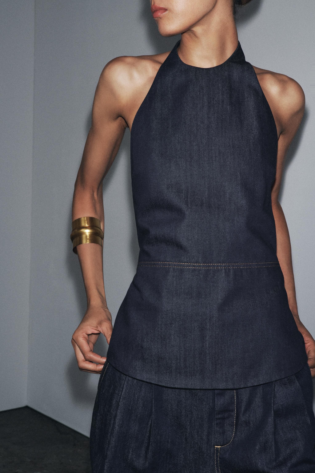 ZW COLLECTION DENIM HALTER TOP - Zara фото 4