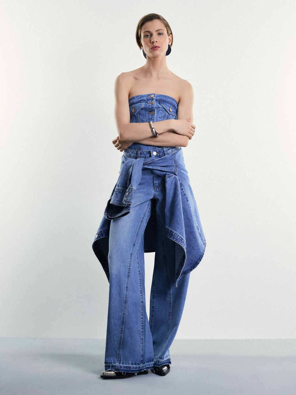 Джинсы wide leg с рельефными швами / Zarina